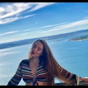 Meet your Posher, Carlie